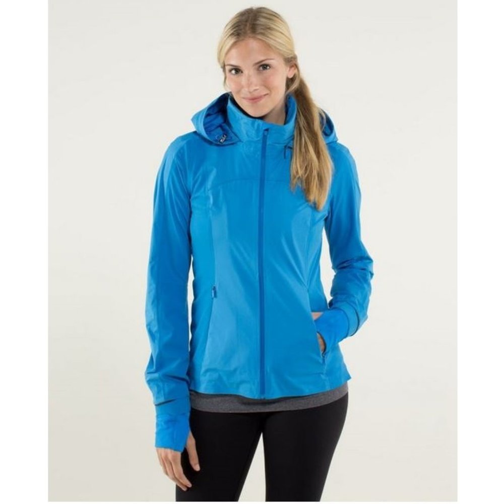 Lululemon Raindrop Jacket Run Cornflower Blue Size 4 Rulu Water Resistant